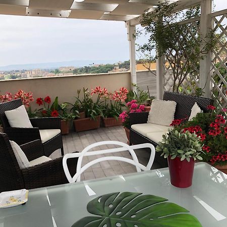 칼타기론 Il Piccolo Attico B&B 외부 사진