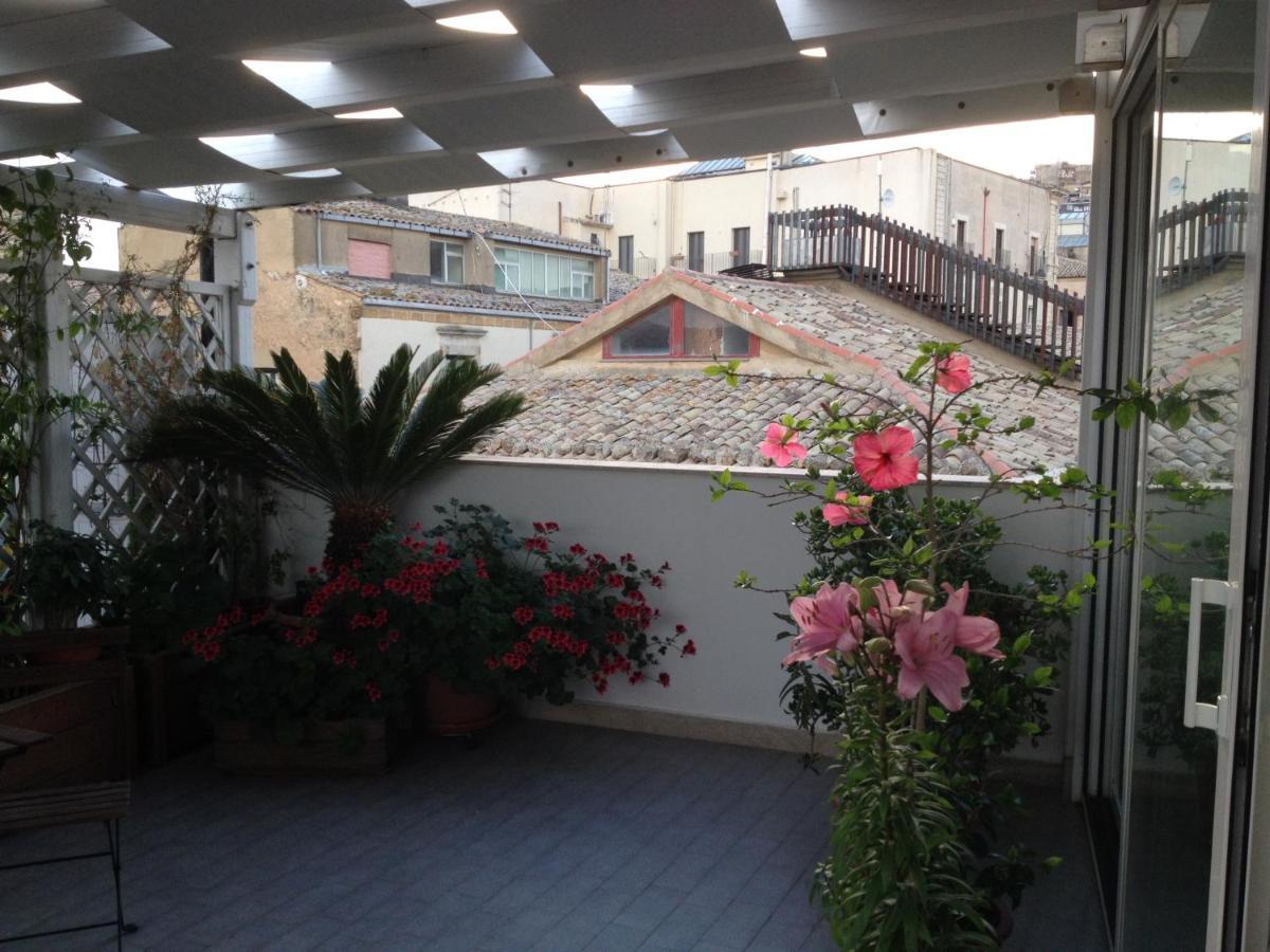 칼타기론 Il Piccolo Attico B&B 외부 사진